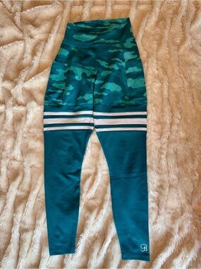 Bombshell Blue Camo Leggings Size Small